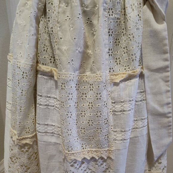 Vintage white lace patchwork maxi skirt - Picture 4 of 9